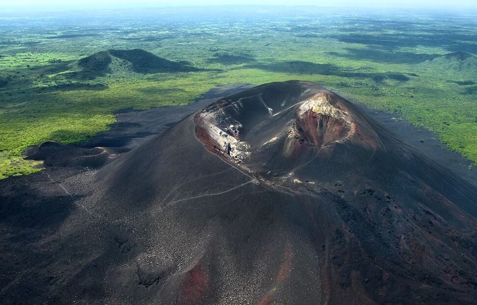 Foto del Volcán Cerro Negro.