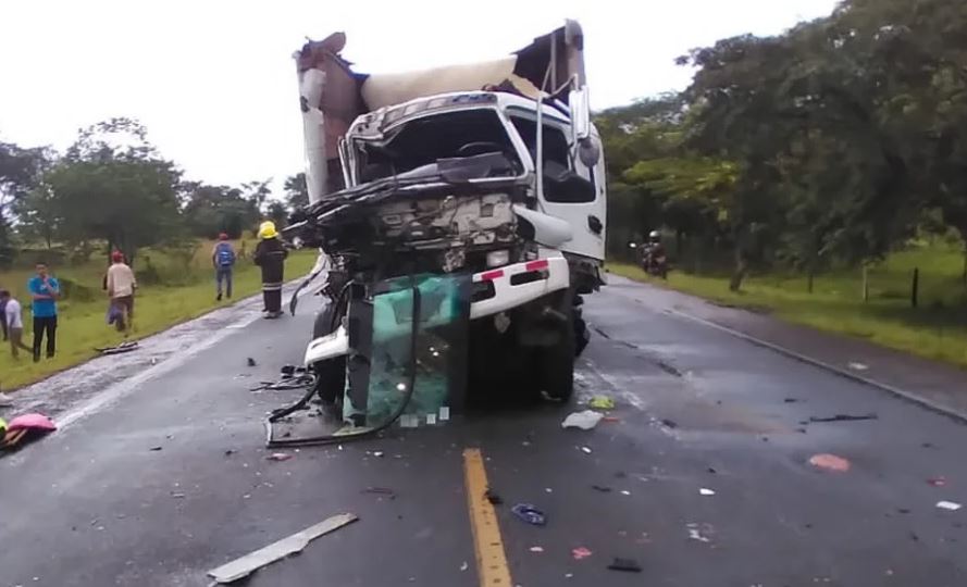 Parte frontal del bus.