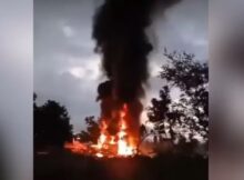 Camiones incinerados en Sabana Grande.