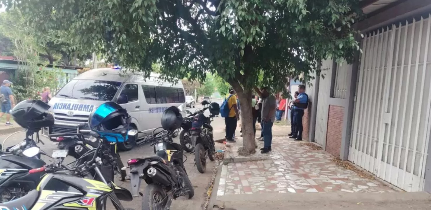 Alejandro José López Pérez, quien regresó de EE. UU. hace tres semanas, perdió la vida al mediodía de este miércoles; el infortunado pisó una lámina de plástico y se precipitó al vacío.